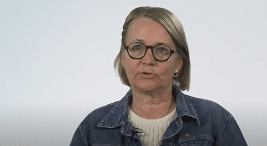 Skjermbilde fra video, dame som snakker