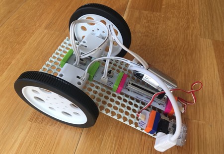 Selvkjørende kjøretøy bygget med littleBits.
